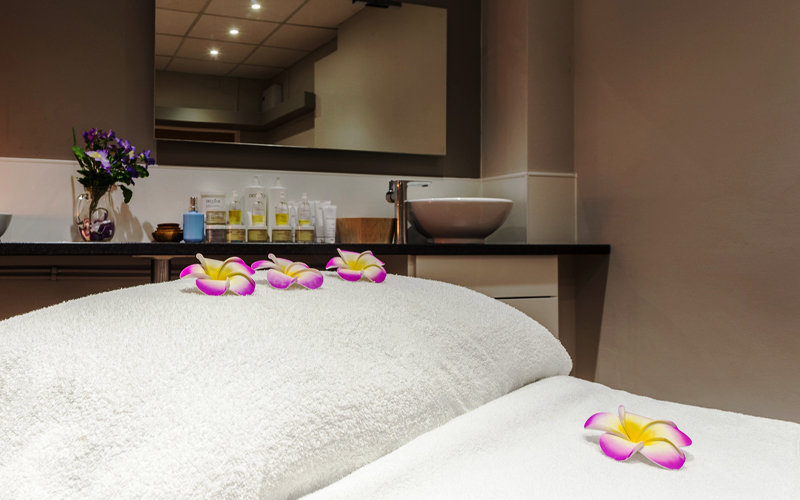 1 Night Sunday Special Spa Break, Revive Spa At DoubleTree By Hilton C