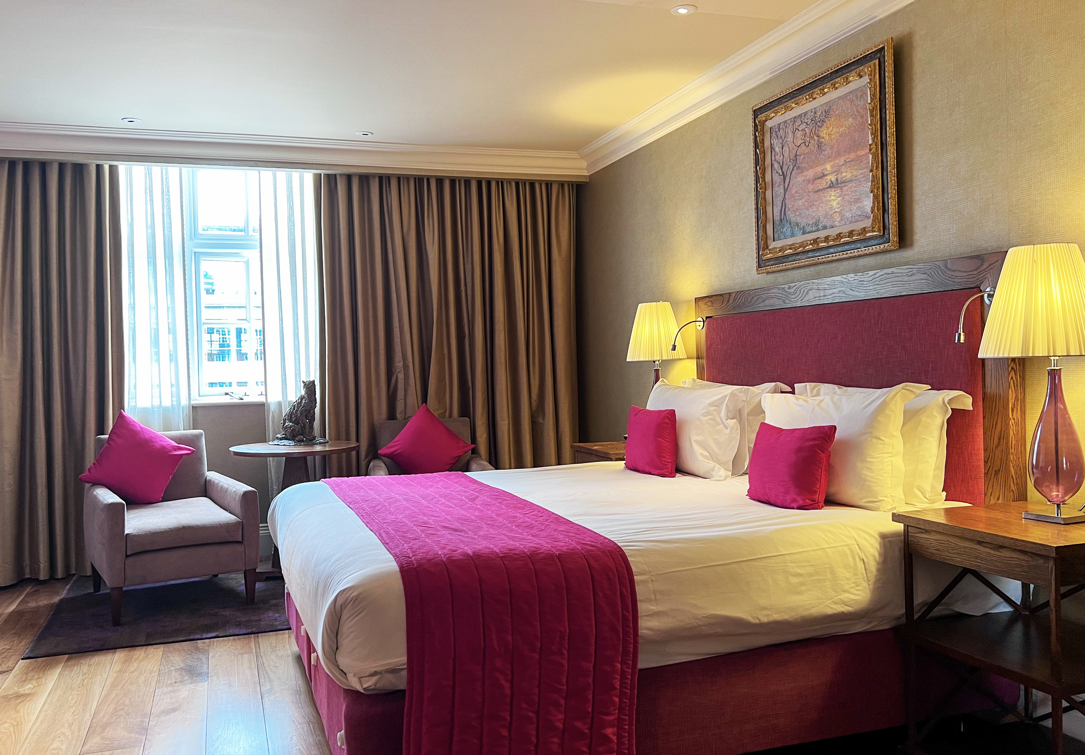 1 Night Stay And Dine, The Roseate Reading Hotel And Spa